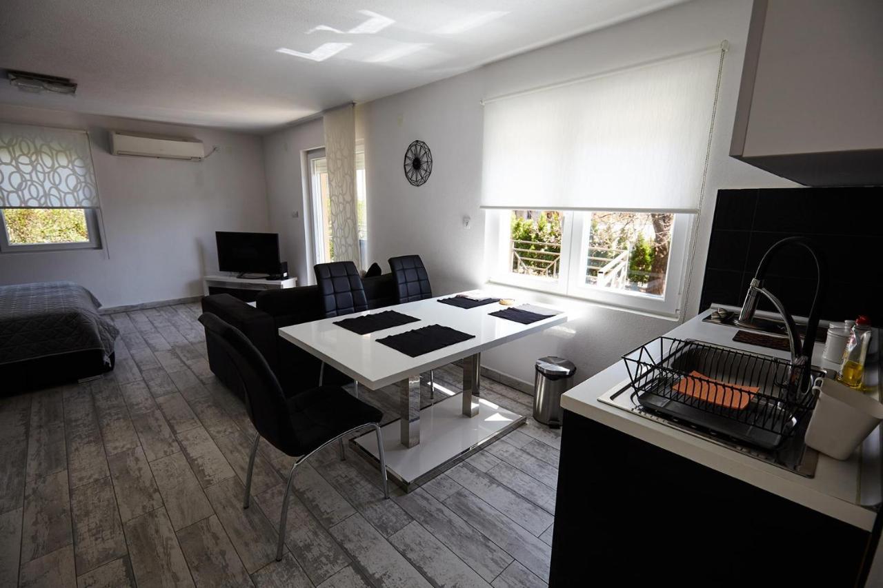 Apartment Azulmburgo Vrnjačka Banja Exteriér fotografie